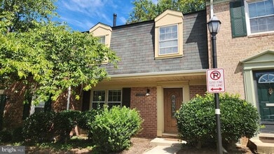 Building Photo - 10823 Bucknell Dr