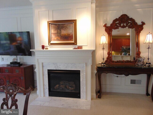 Building Photo - 271 Long Point Dr