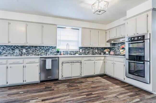 Foto del edificio - 3108 NW 61st St