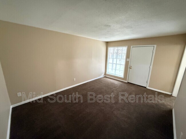 Foto del edificio - 5478 Flowering Peach Dr