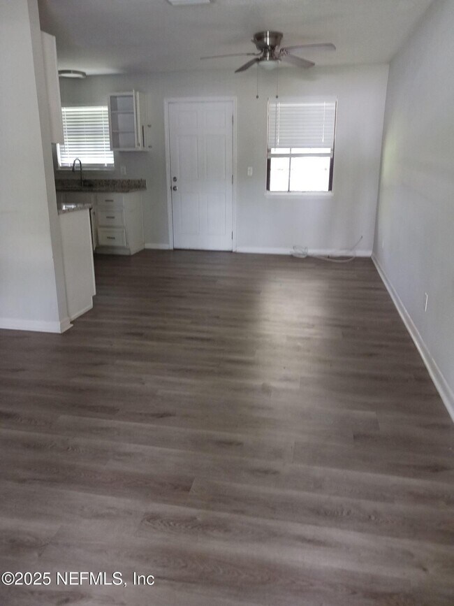 Foto del edificio - 2123 Corot Ct