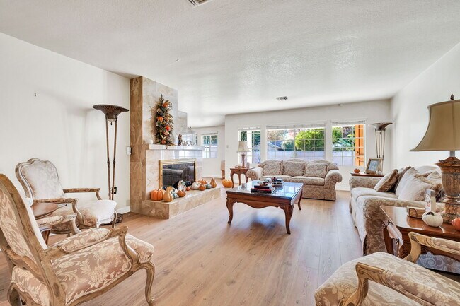 Sala de estar - 7121 Arizona Ave