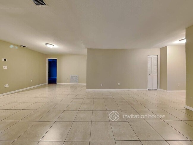 Foto del edificio - 1246 Ranchwood Dr E