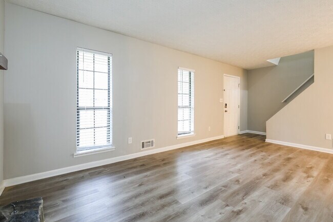 Building Photo - 8167 Freestone Dr