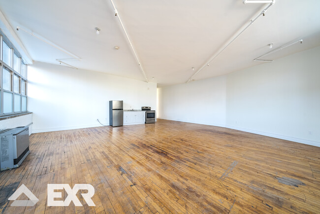Building Photo - 1087 Flushing Ave