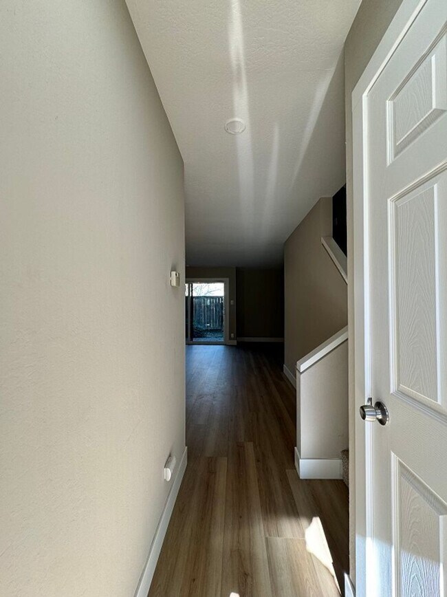 Building Photo - Renovated and Centrally Located Two Bedroo...