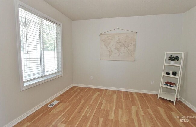 Foto del edificio - Beautiful Open Floor Plan Home in Boise!