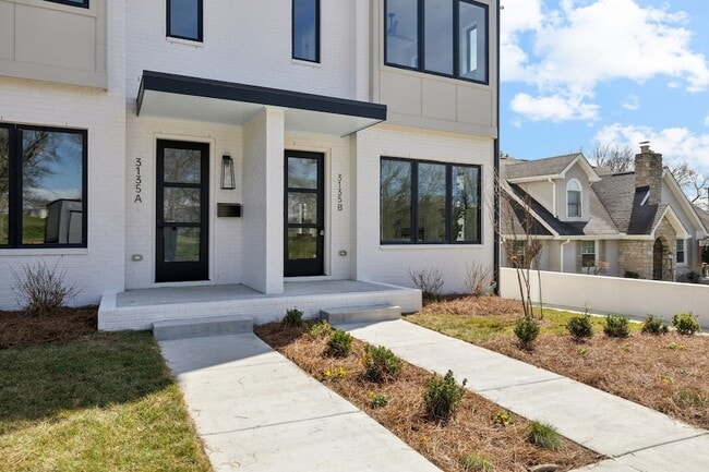 Building Photo - 3135 Parthenon Ave