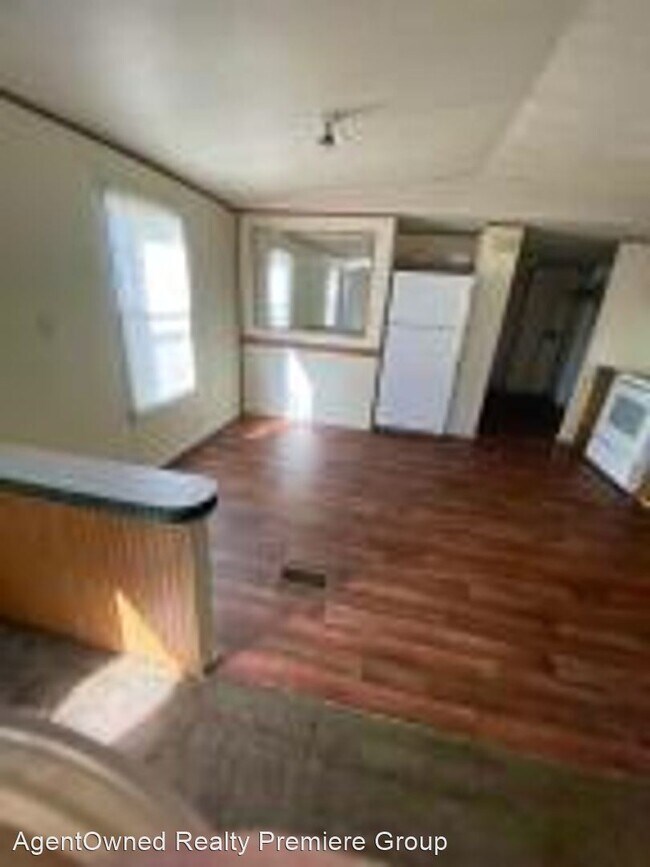 Building Photo - 3 br, 2 bath House - 1018 Sugarhill Drive