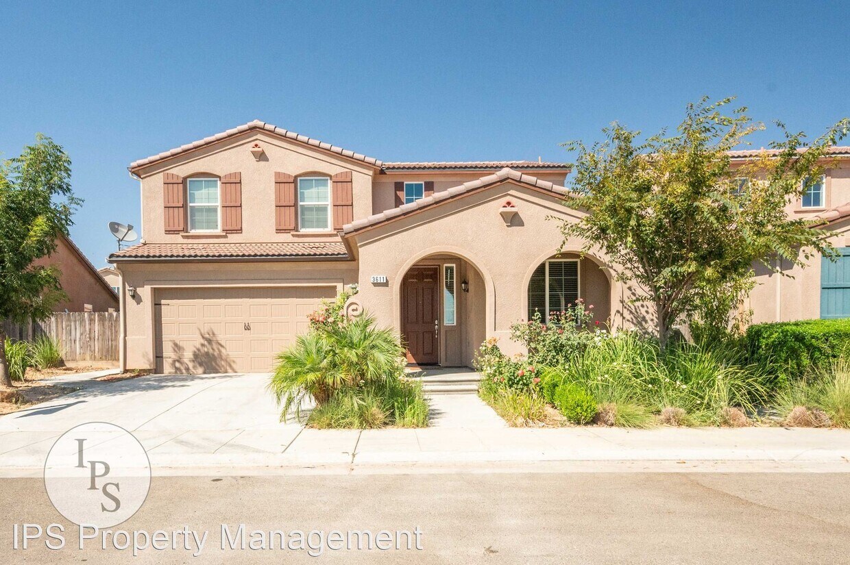 4 br, 3 bath House 3611 Lansing Ave House Rental in Clovis, CA