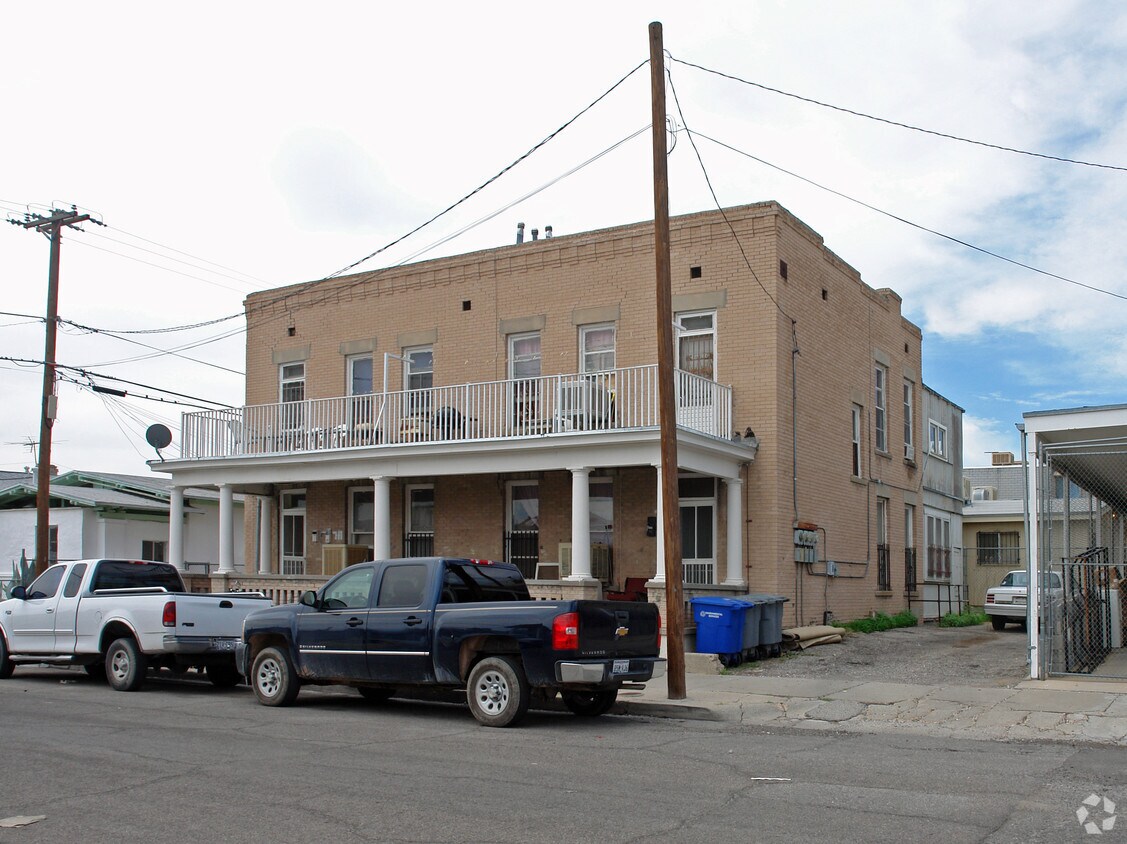 711713 N Lee St, El Paso, TX 79902 Apartments in El Paso, TX