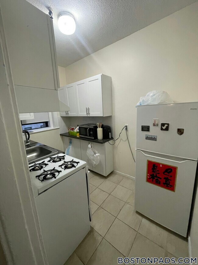 Building Photo - 1160 Commonwealth Ave