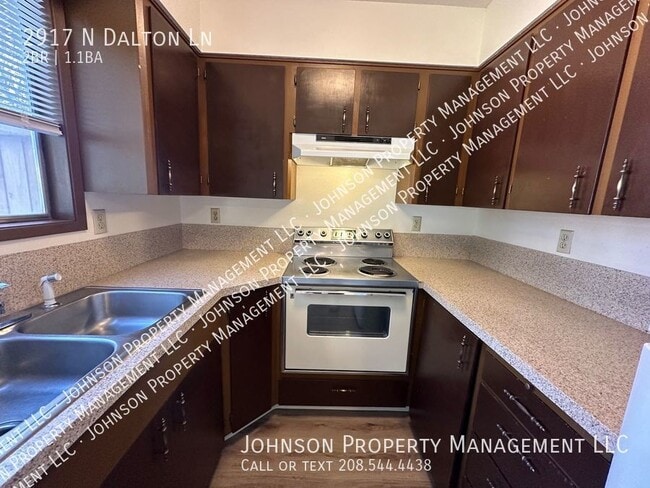 Foto del edificio - 2917 N Dalton Ln
