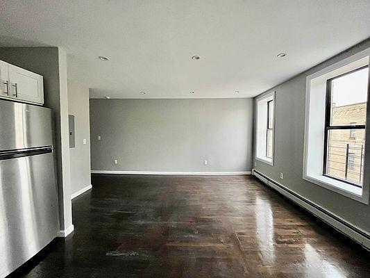 Building Photo - 0 bedroom in BRONX NY 10456