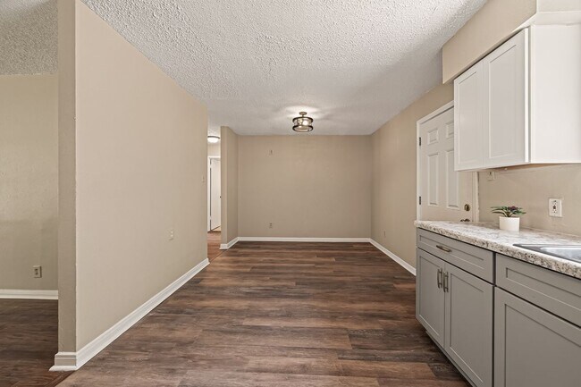 Building Photo - 13309 Milo Dr