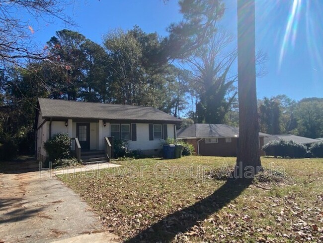 Building Photo - 1750 Shirley St SW