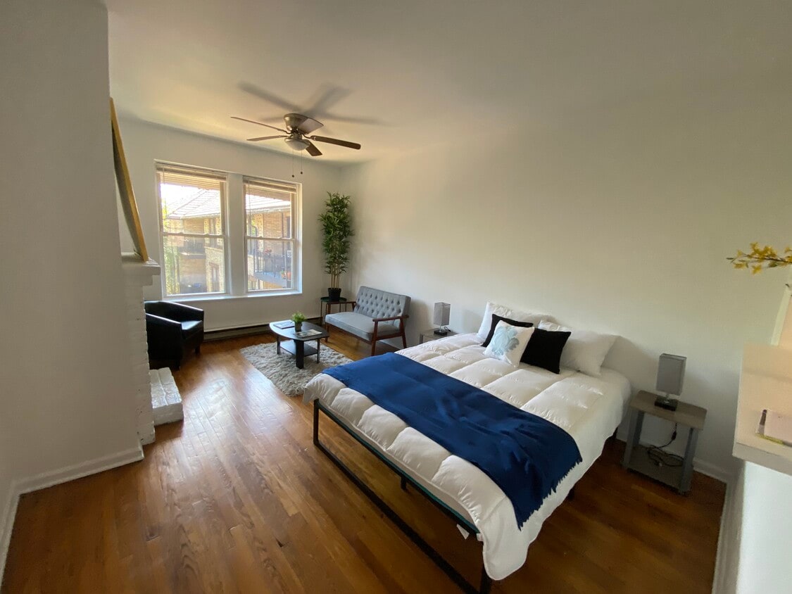 Primary Photo - 512 W Deming Pl