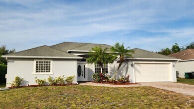 Building Photo - 5610 NW North Crisona Cir