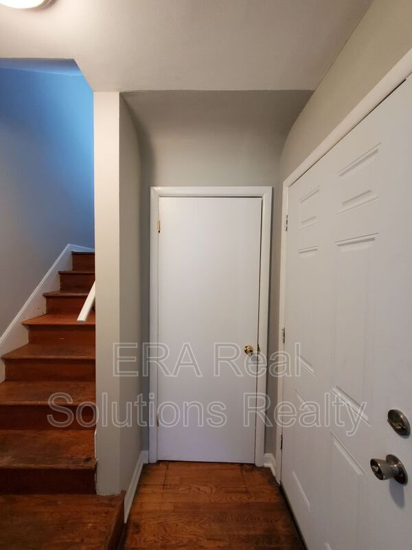 Foto del edificio - 2822 E 5th Ave