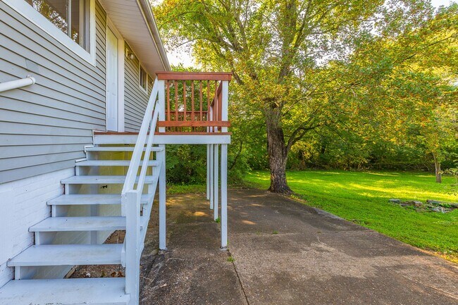 Building Photo - Great 3 bed 2 bath!