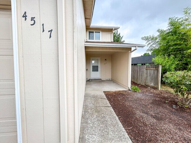 Foto del edificio - 4507-4517-4517 Boulder Dr SE