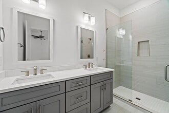 Building Photo - 212 Kara Lake Dr