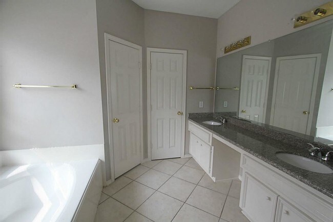 Foto del edificio - 21923 Maybrook Ct