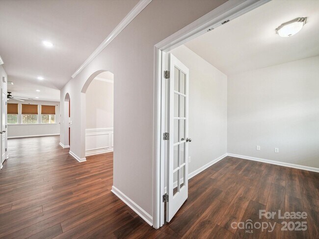 Building Photo - 10327 Rutledge Ridge Dr NW