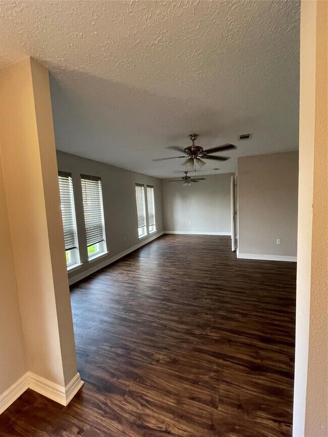 Foto del edificio - 16510 Oxnard Ln