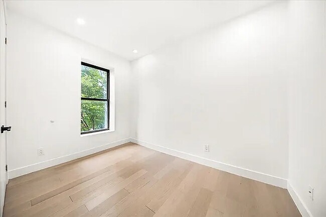 Foto del edificio - 411 11th St