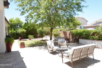 Building Photo - 2910 E Wildhorse Dr