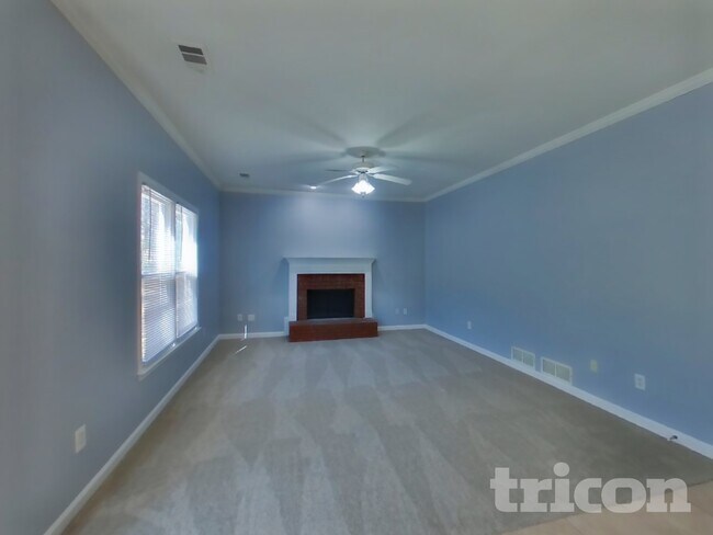 Foto del edificio - 2674 Calumet Farm Ln