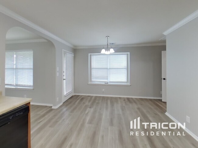 Building Photo - 2815 Del Mar Way