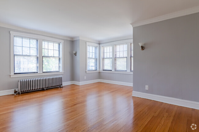 2 HAB, 2 BA - 870 ft² - 238-250 Washington Blvd. and 347-357 S. Ha...