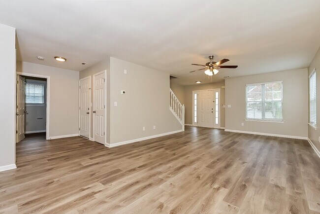 Foto del edificio - 3360 Waggoner Ln