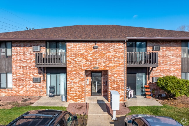 Entry - Springdale Apartments