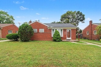 Building Photo - 29138 Hathaway