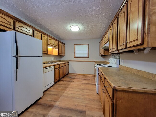 Building Photo - 522 Carl-Cedar Hill Rd