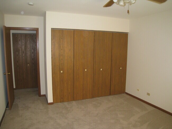 Foto del edificio - 158 N Brockway St