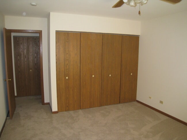 Building Photo - 158 N Brockway St