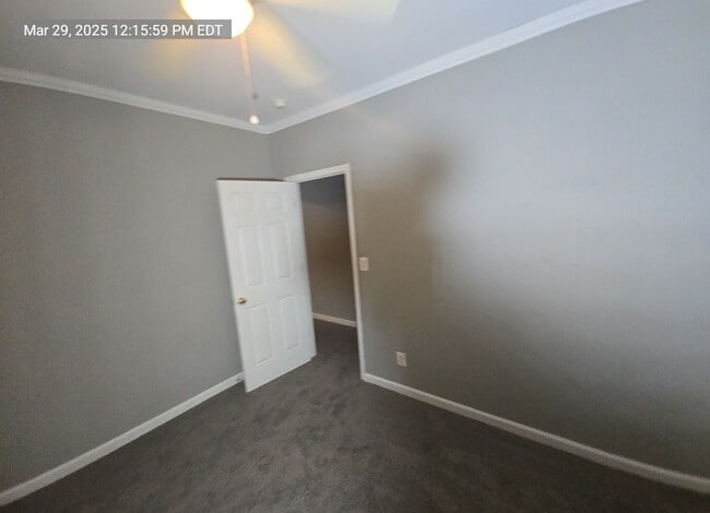 Building Photo - 2112 Sidney Ave