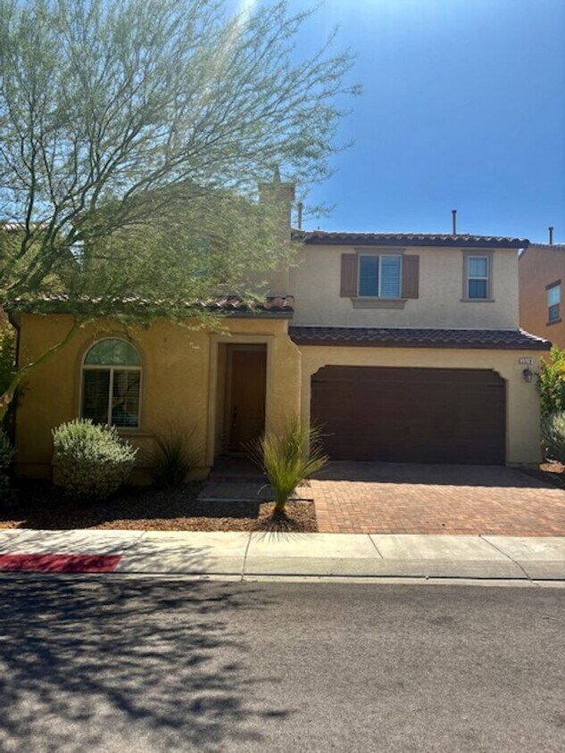 Foto principal - Beautiful two-story home in Inspirada with...