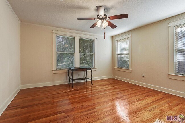Building Photo - 3058 Gladden Avenue