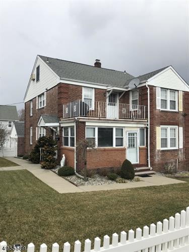 Building Photo - 48 Hobart Pl