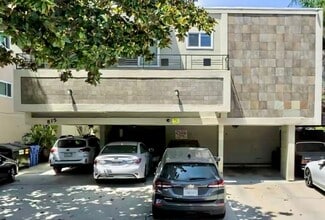 Building Photo - 815 S Sherbourne Dr