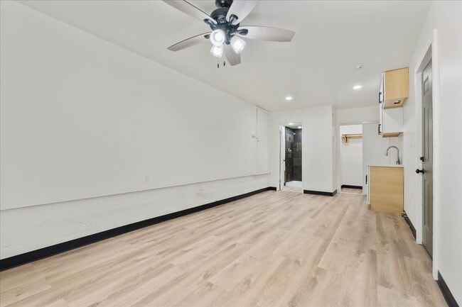 Foto del edificio - 22266 Crest Ln