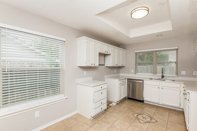 Foto del edificio - 2119 Belmont Park Dr