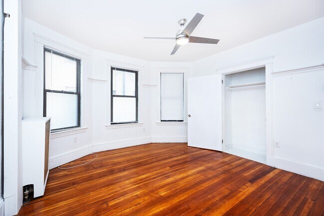 Foto del edificio - 121 Browne St