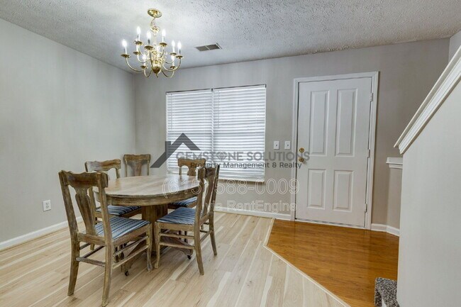 Photo - 668 Flintlock Ct Townhome