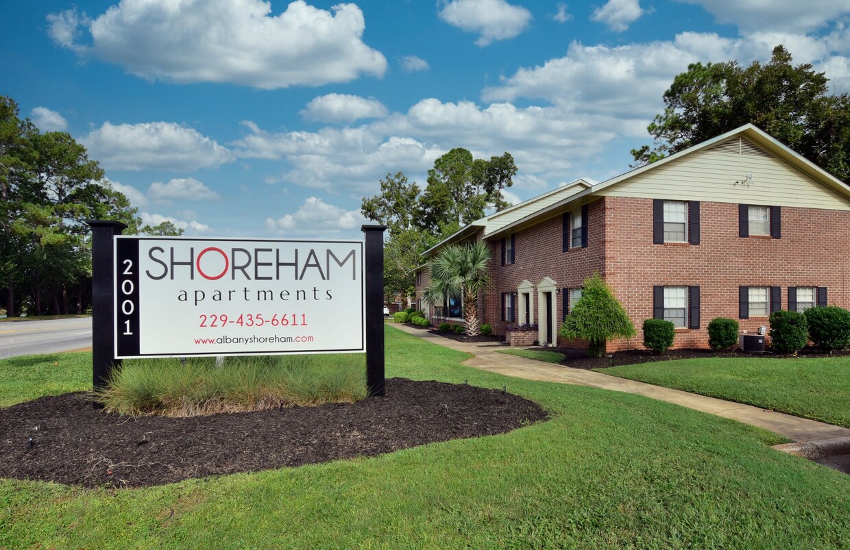 Primary Photo - Shoreham Apartments